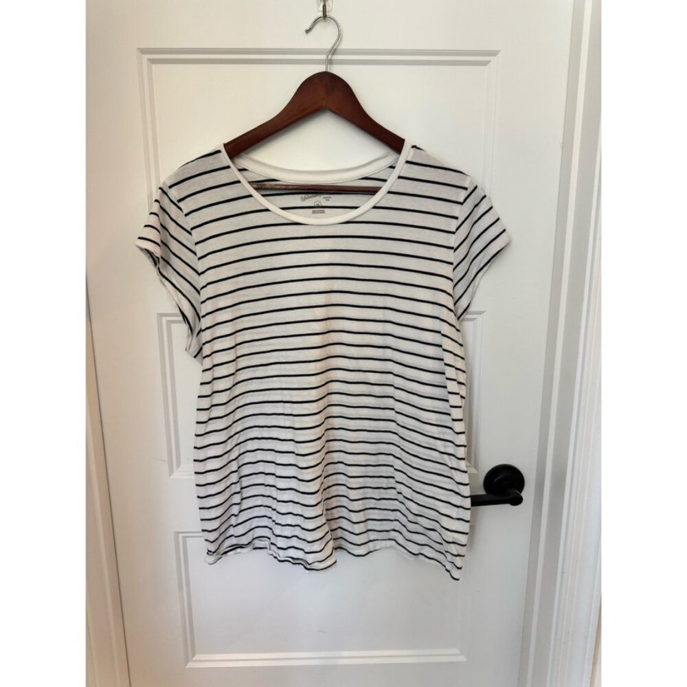 Universal Thread B&W Striped Scoop Neck T-Shirt - Size XXL